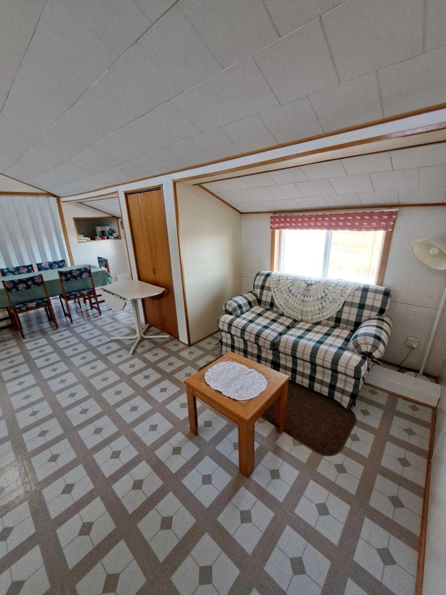 Polar Bear Bed And Breakfast Черчилл Экстерьер фото